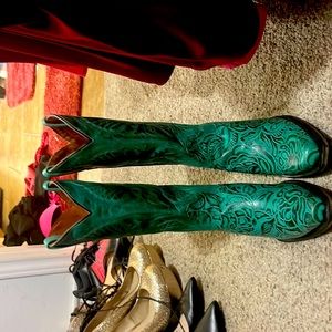 Eight Second Angel Boots
